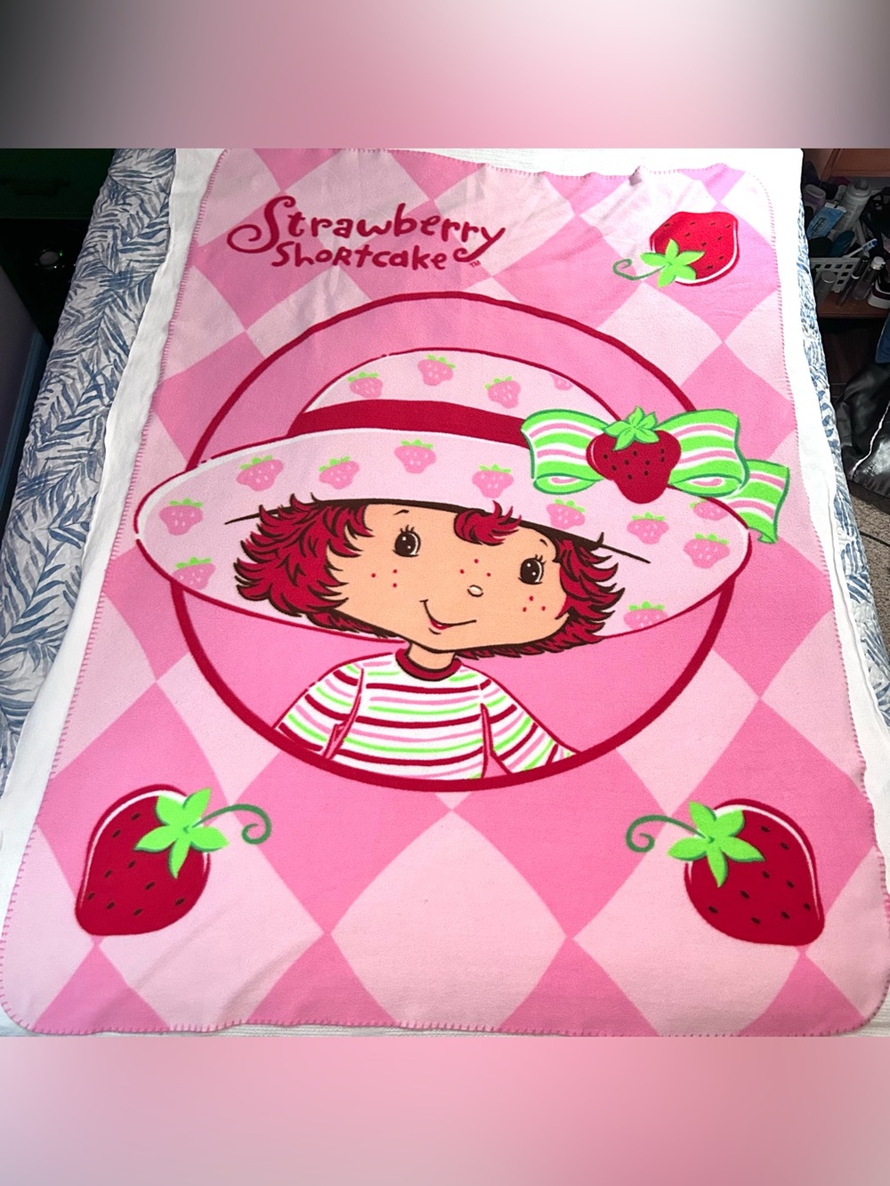 Vintage Stawberry Shortcake Fleece Throw Blanket 2003